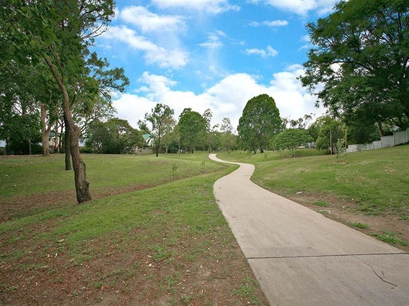 14 Coleman Street, Graceville QLD 4075