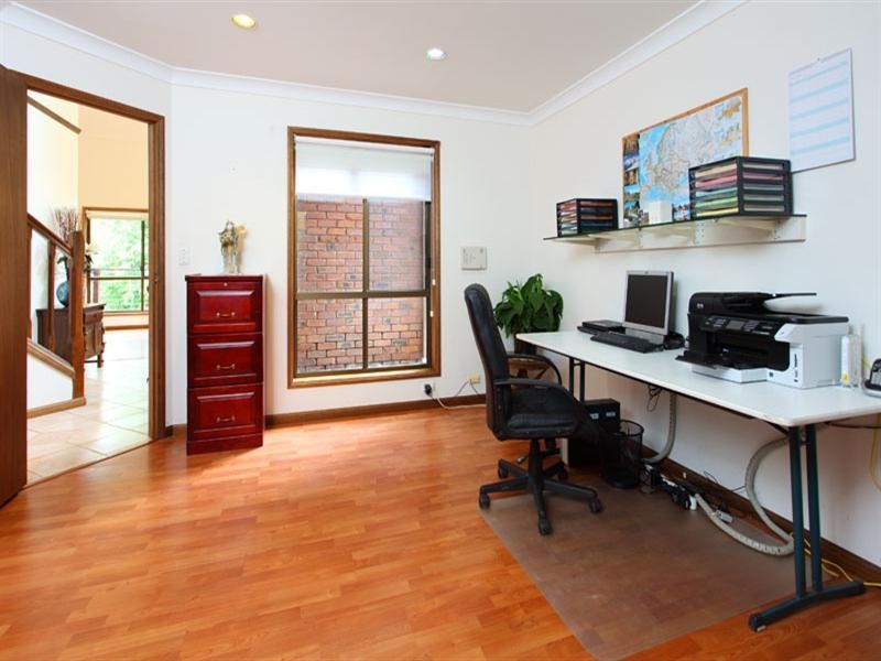 417 Bielby Road, Kenmore Hills QLD 4069