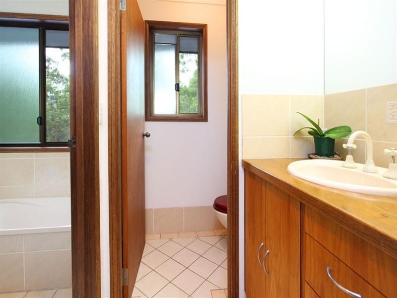 417 Bielby Road, Kenmore Hills QLD 4069