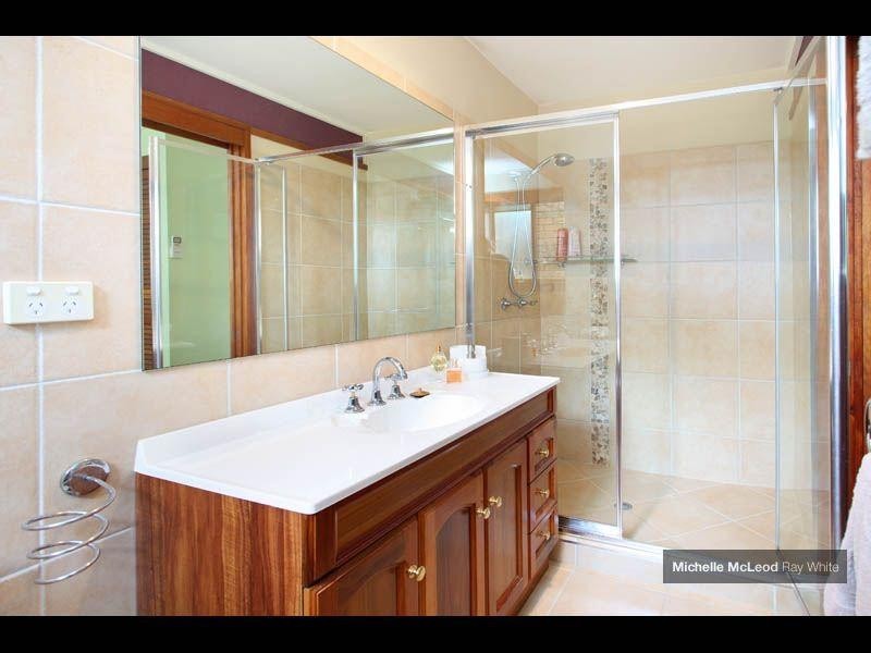 95 Bielby Road, Kenmore Hills QLD 4069