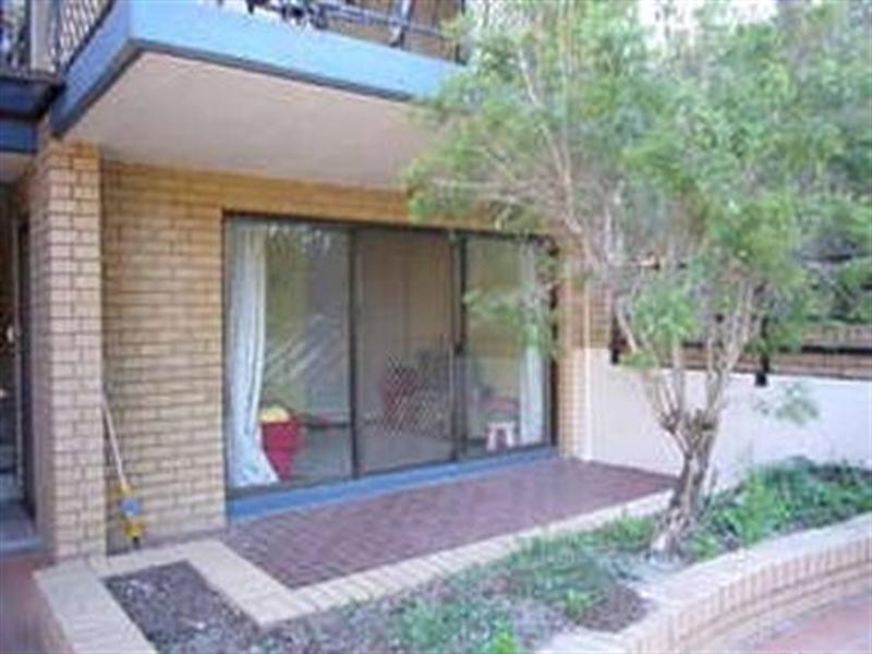 8/31 Bishop Street, St Lucia QLD 4067