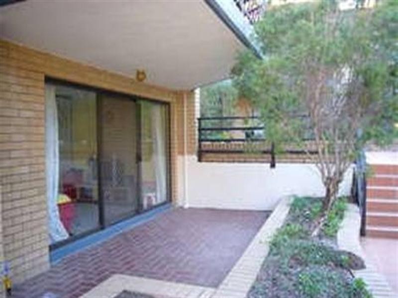 8/31 Bishop Street, St Lucia QLD 4067