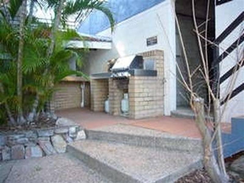 8/31 Bishop Street, St Lucia QLD 4067