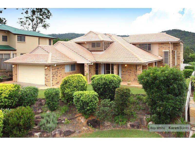 37 Mukurta Street, Chapel Hill QLD 4069