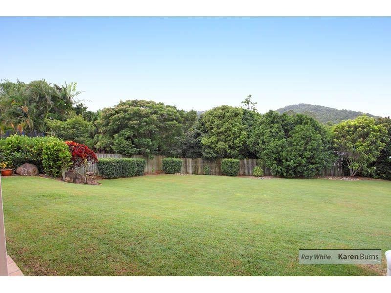 37 Mukurta Street, Chapel Hill QLD 4069