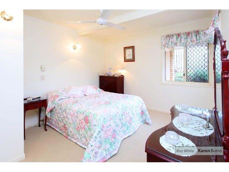 37 Mukurta Street, Chapel Hill QLD 4069