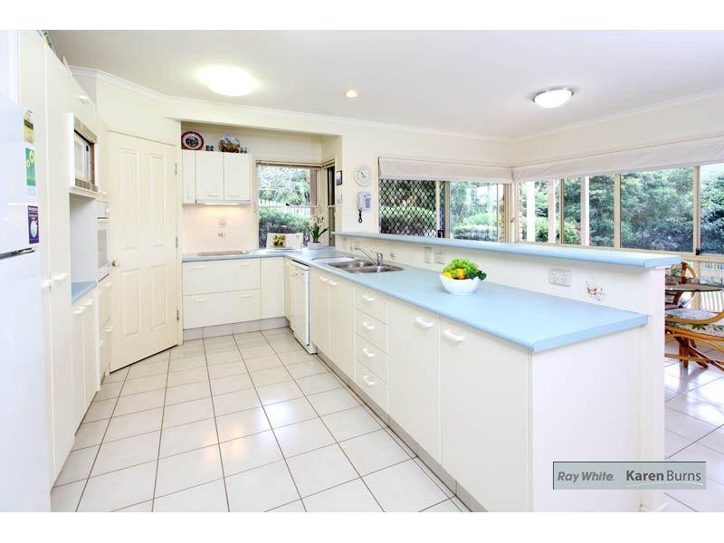 37 Mukurta Street, Chapel Hill QLD 4069