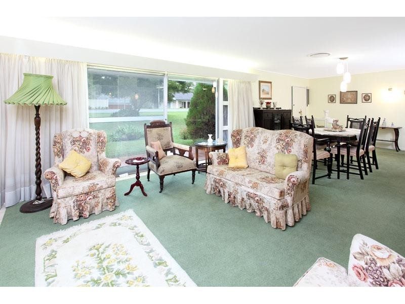 88 Kenmore Road, Kenmore QLD 4069