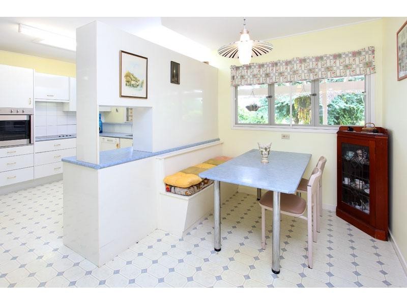 88 Kenmore Road, Kenmore QLD 4069