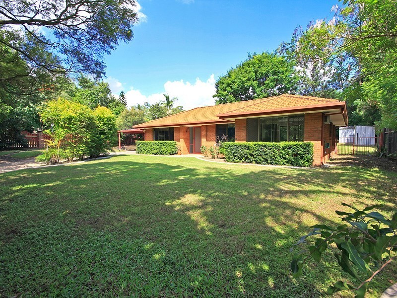 2 Duranta Street, Bellbowrie QLD 4070