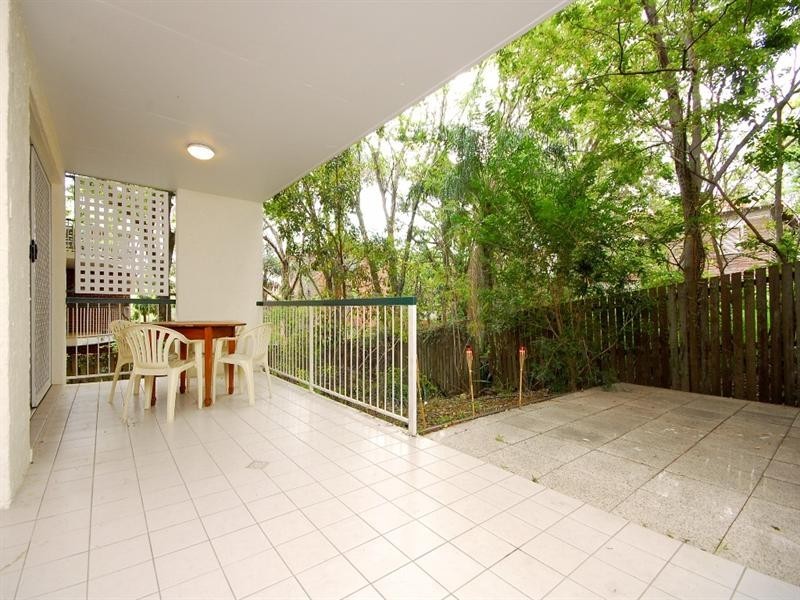 1/11 Lima Street, Auchenflower QLD 4066