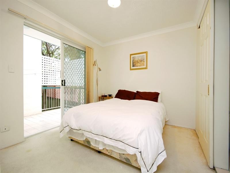 1/11 Lima Street, Auchenflower QLD 4066