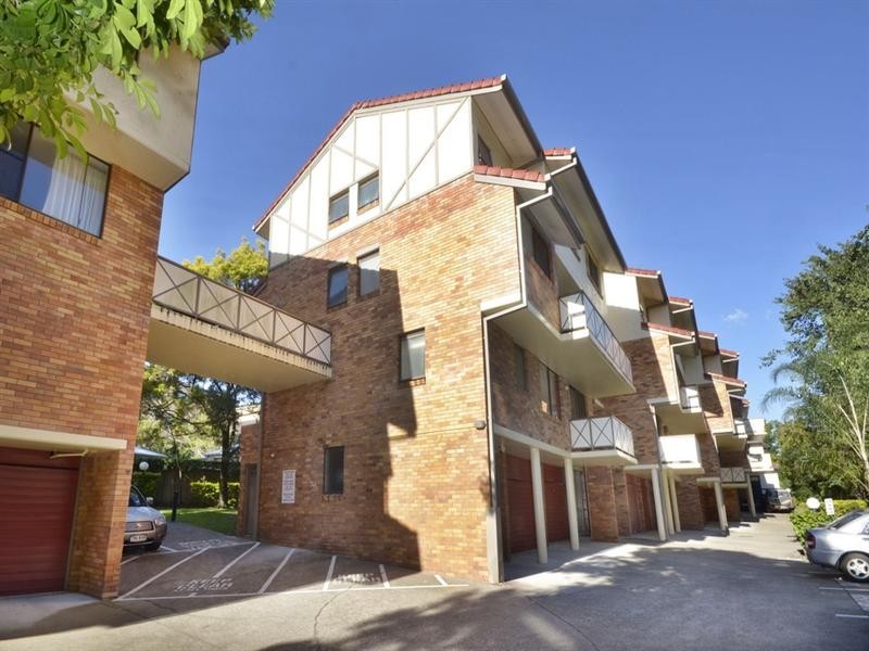 15/9 Land Street, Toowong QLD 4066