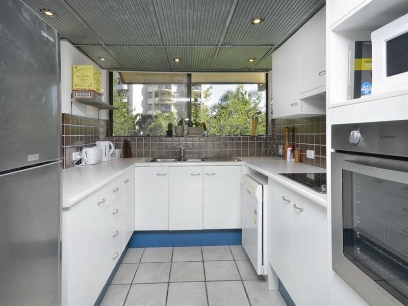 15/9 Land Street, Toowong QLD 4066