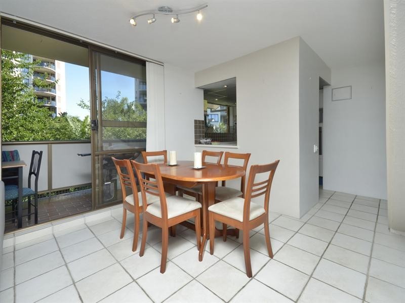 15/9 Land Street, Toowong QLD 4066