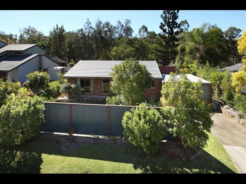 8 Diamantina Street, Chapel Hill QLD 4069