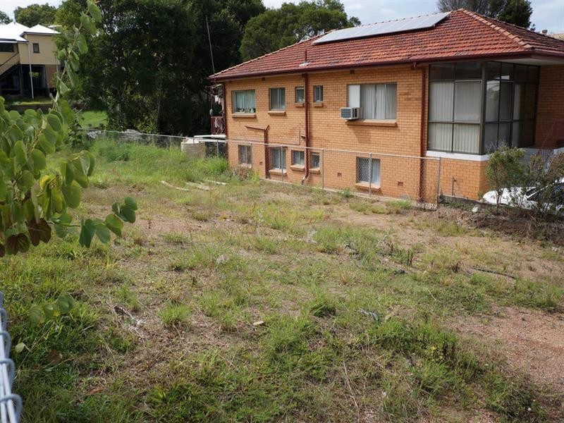 27 Grimes Street, Auchenflower QLD 4066