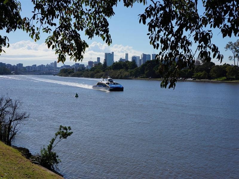 27 Grimes Street, Auchenflower QLD 4066