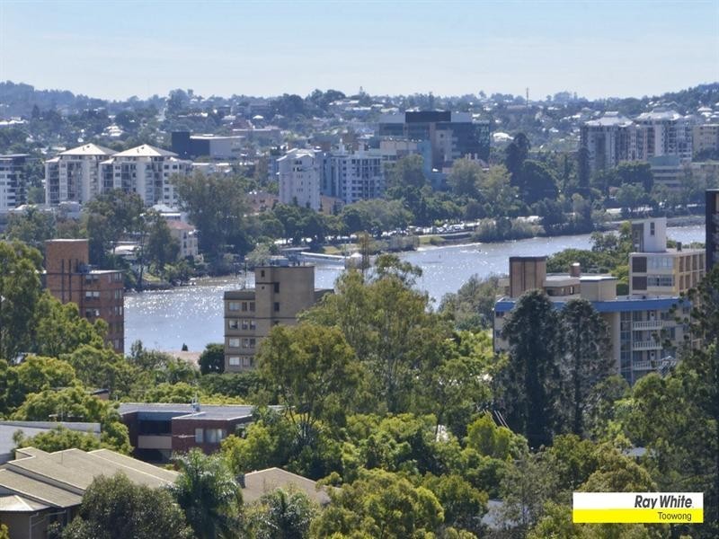 7/24 Carmody Road, St Lucia QLD 4067