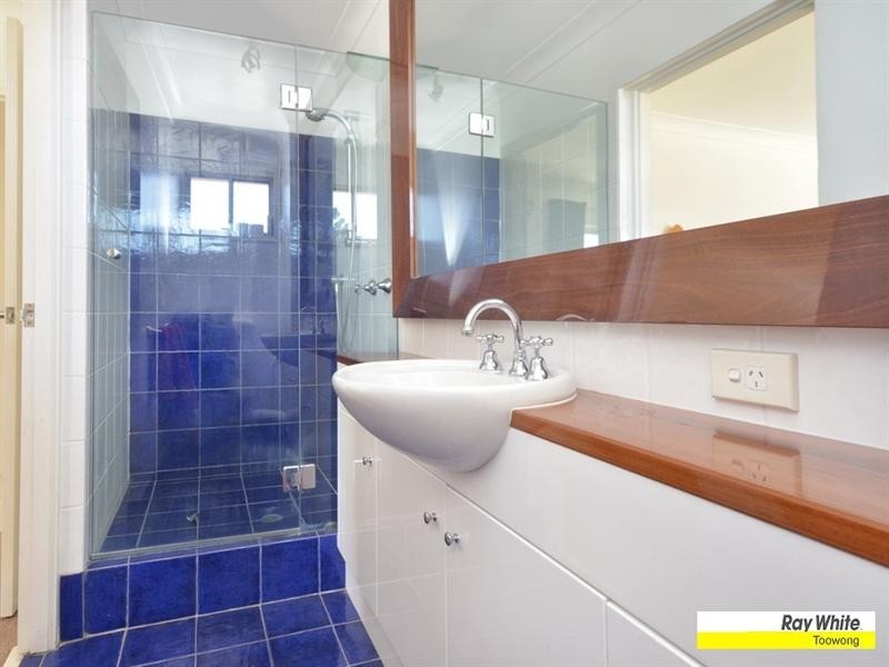 7/24 Carmody Road, St Lucia QLD 4067