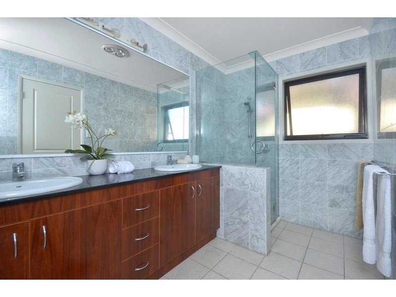 9/272 Indooroopilly Road, Indooroopilly QLD 4068
