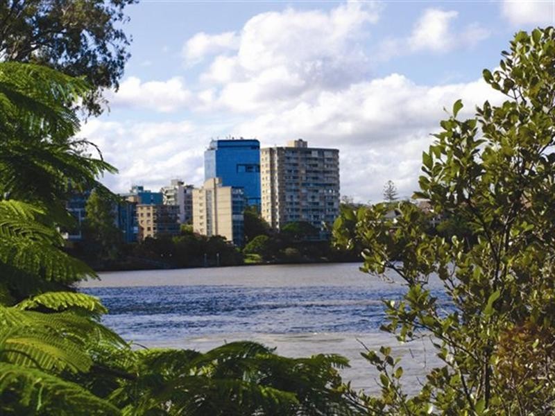 26/82 Sandford Street, St Lucia QLD 4067