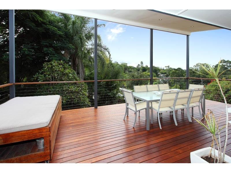 5 Gladesville Street, Kenmore QLD 4069