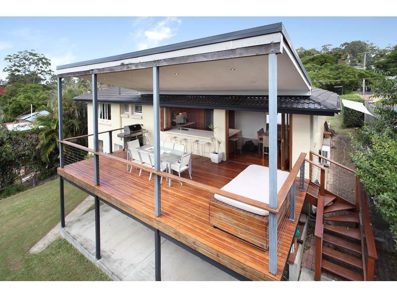 5 Gladesville Street, Kenmore QLD 4069