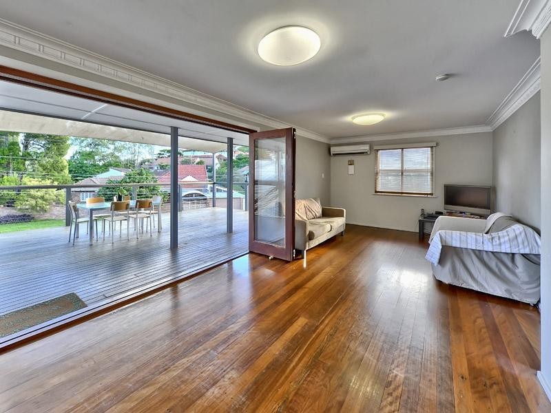 3 Todd Street, Taringa QLD 4068