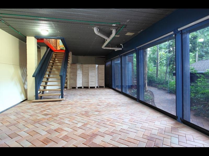 19 Columbia Street, Chapel Hill QLD 4069