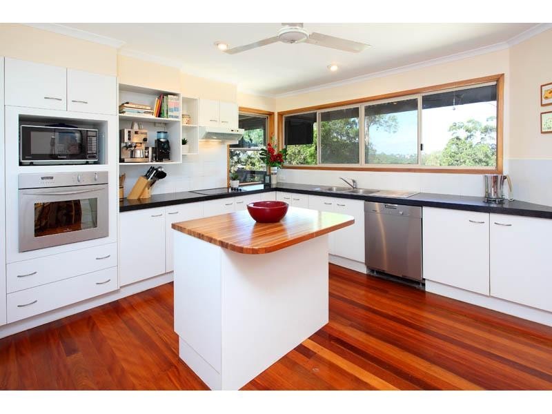 14 Cabramurra Street, Chapel Hill QLD 4069