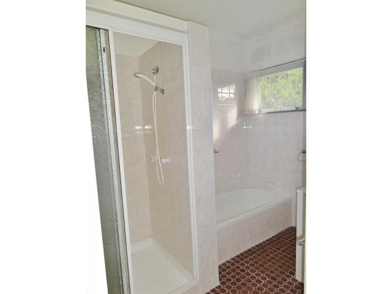 14 Noreen Street, Chapel Hill QLD 4069