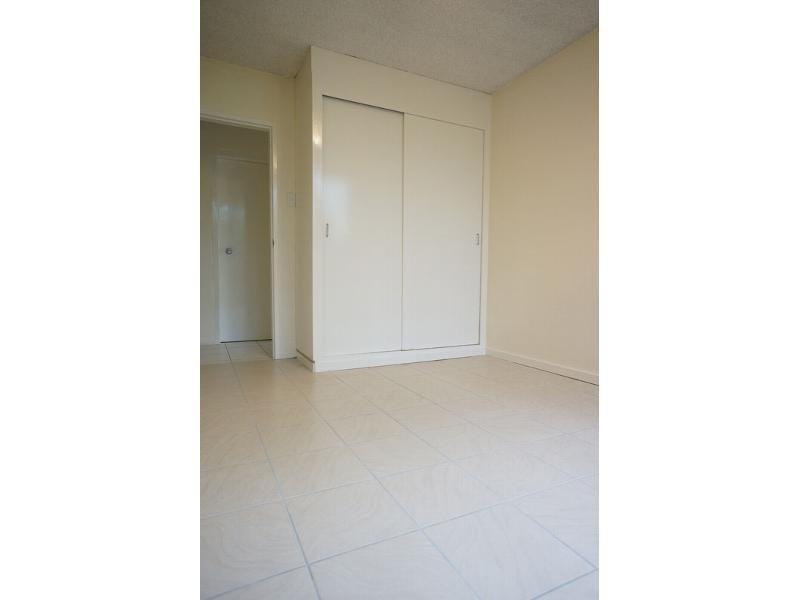 1/12 Underhill Avenue, Indooroopilly QLD 4068