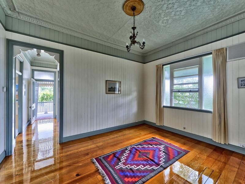 43 Graceville Avenue, Graceville QLD 4075