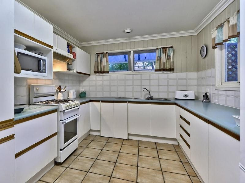 43 Graceville Avenue, Graceville QLD 4075