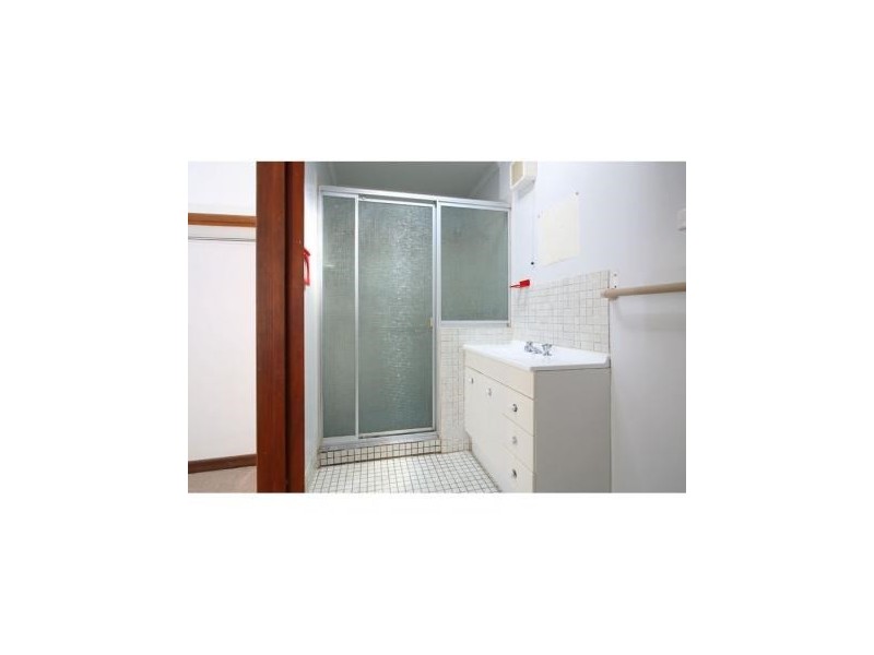 8 Goolman Street, Chapel Hill QLD 4069