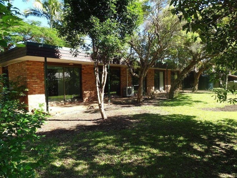 8 Goolman Street, Chapel Hill QLD 4069