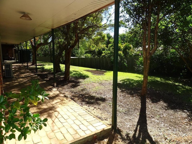 8 Goolman Street, Chapel Hill QLD 4069