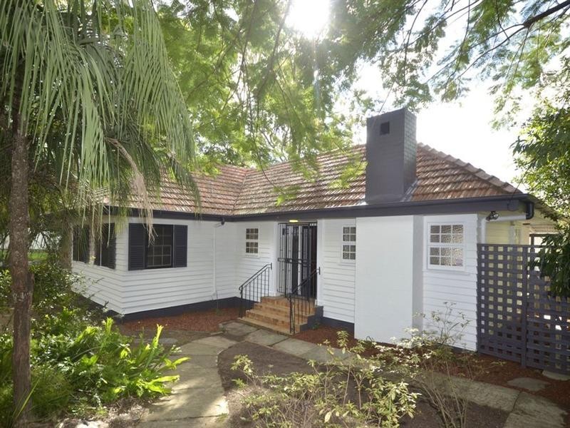 28 Volga Crescent, Indooroopilly QLD 4068