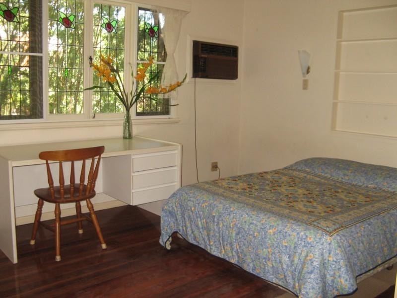 60 Bishop Street, St Lucia QLD 4067