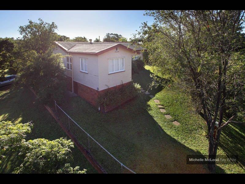 89 Jerrang Street, Indooroopilly QLD 4068