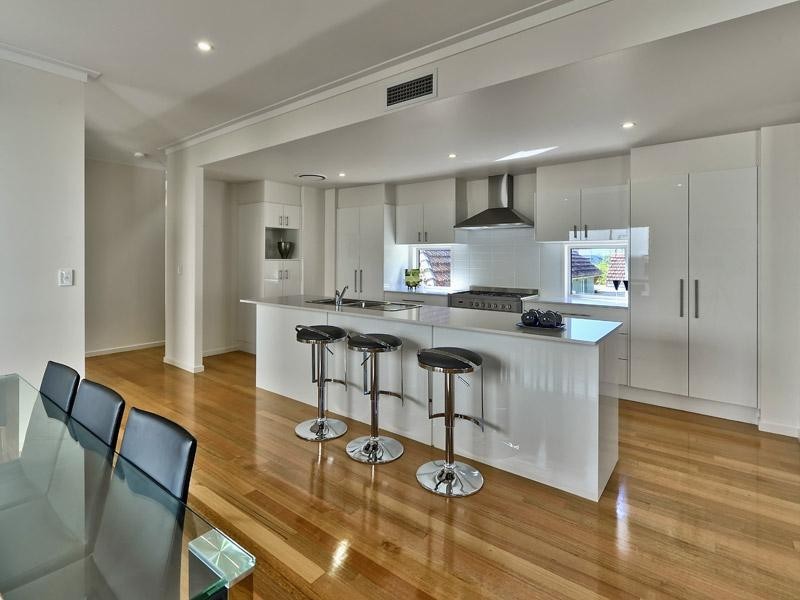 279 Long Street East, Graceville QLD 4075