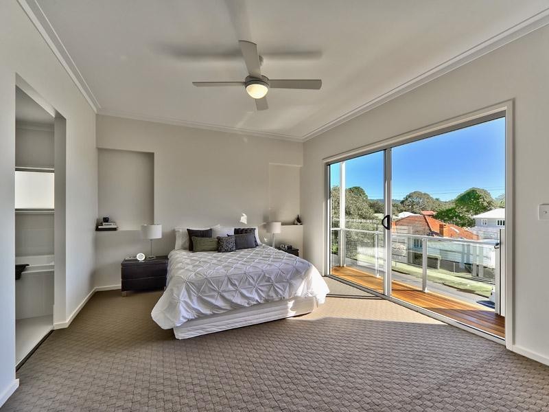 279 Long Street East, Graceville QLD 4075