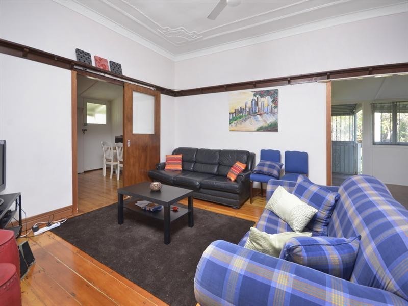 9 McIlwraith Street, Auchenflower QLD 4066