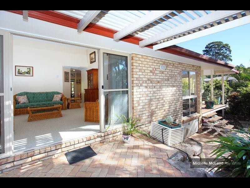 18 Dillingen Street, Chapel Hill QLD 4069