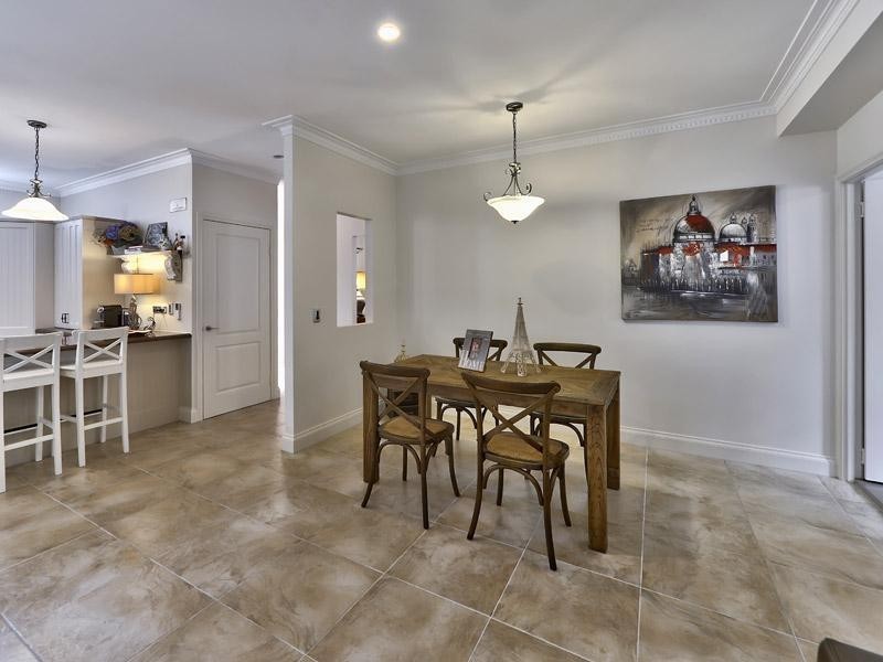 93 Rosebery Terrace, Chelmer QLD 4068