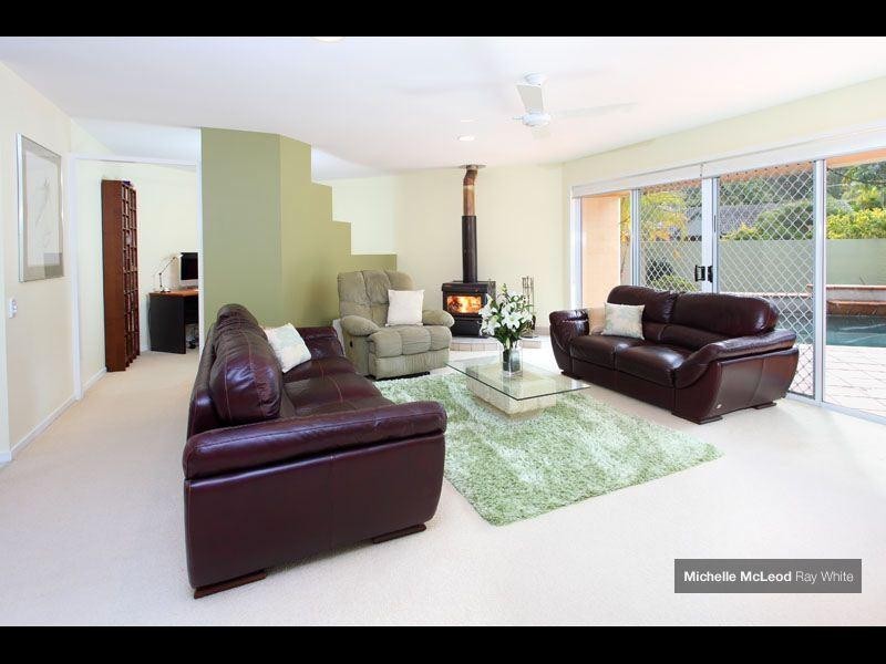 93 Greenford Street, Chapel Hill QLD 4069