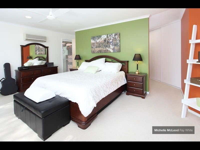 93 Greenford Street, Chapel Hill QLD 4069