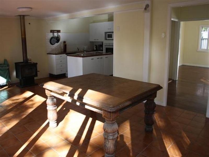 176 Hawken Drive, St Lucia QLD 4067