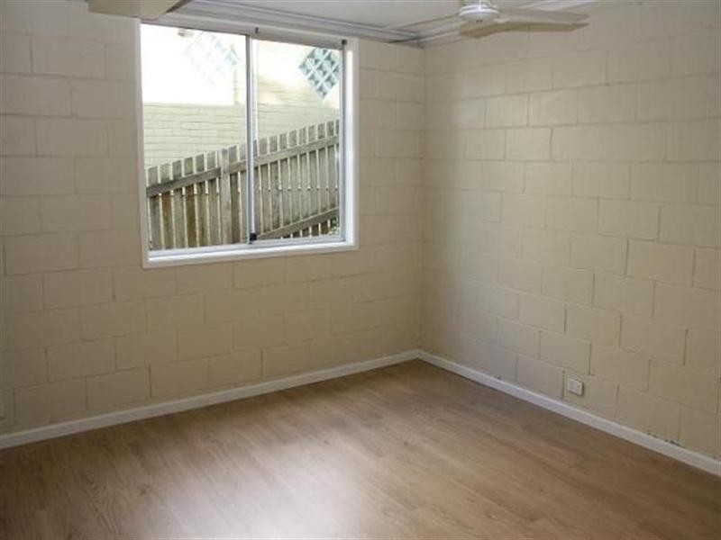 176 Hawken Drive, St Lucia QLD 4067